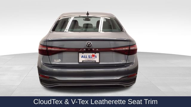 Used 2025 Volkswagen Jetta SE image 6