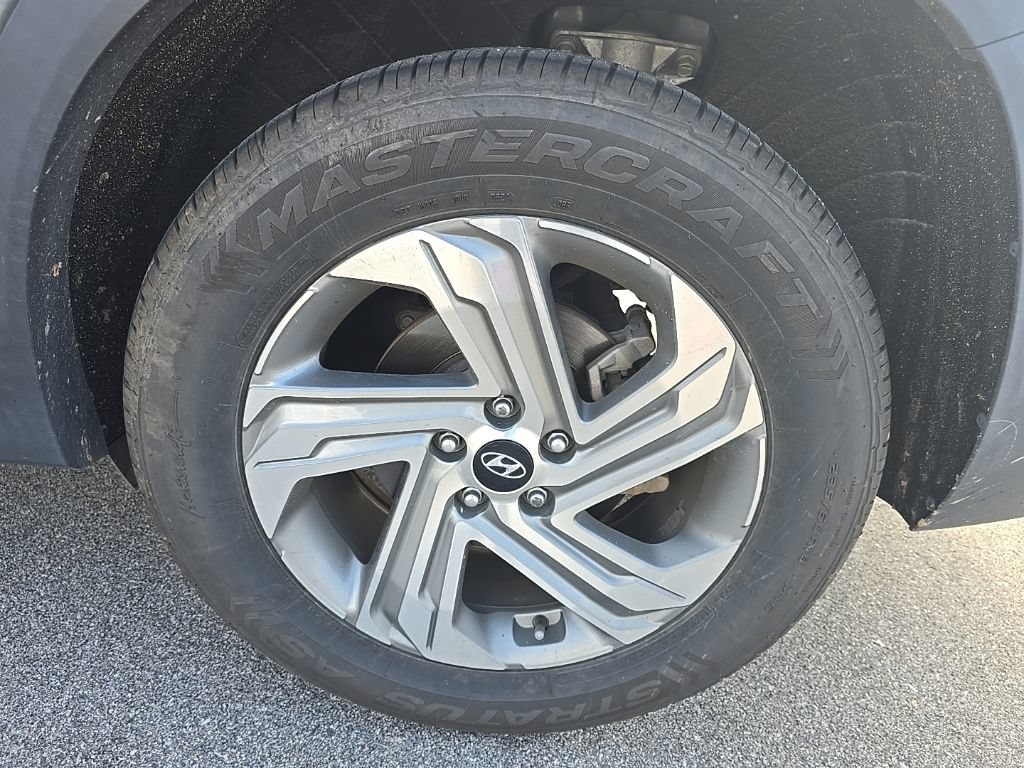 Used 2023 Hyundai Santa Fe SEL FWD image 6