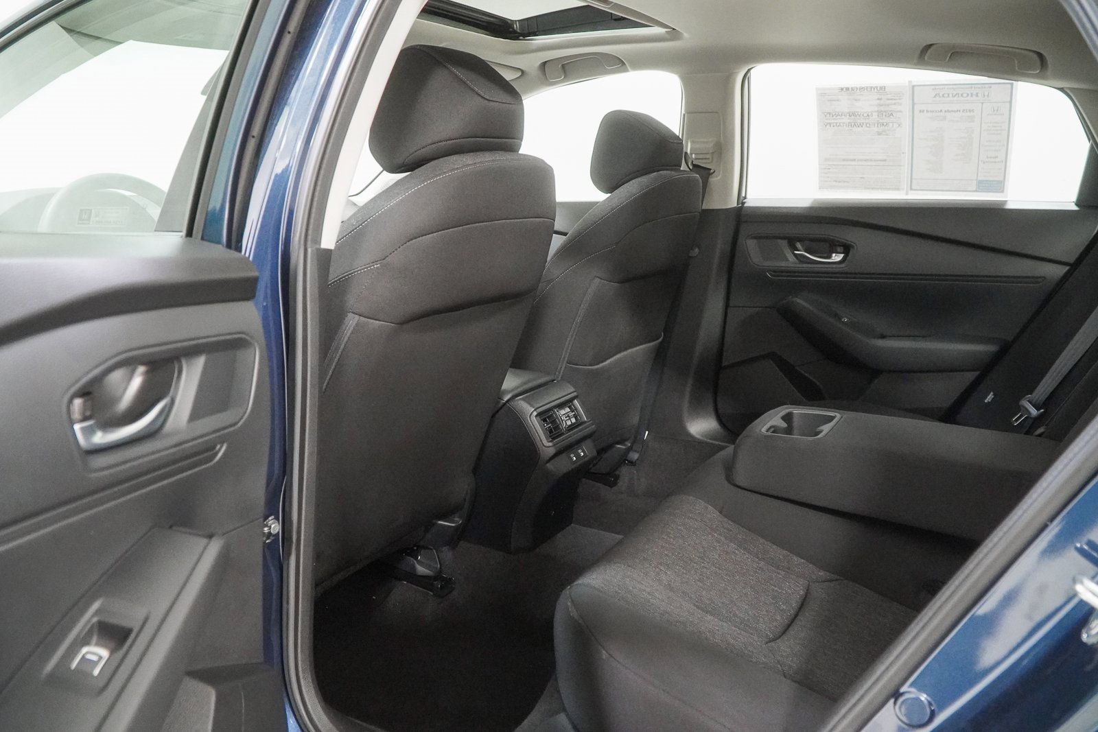 Certified 2025 Honda Accord SE image 39