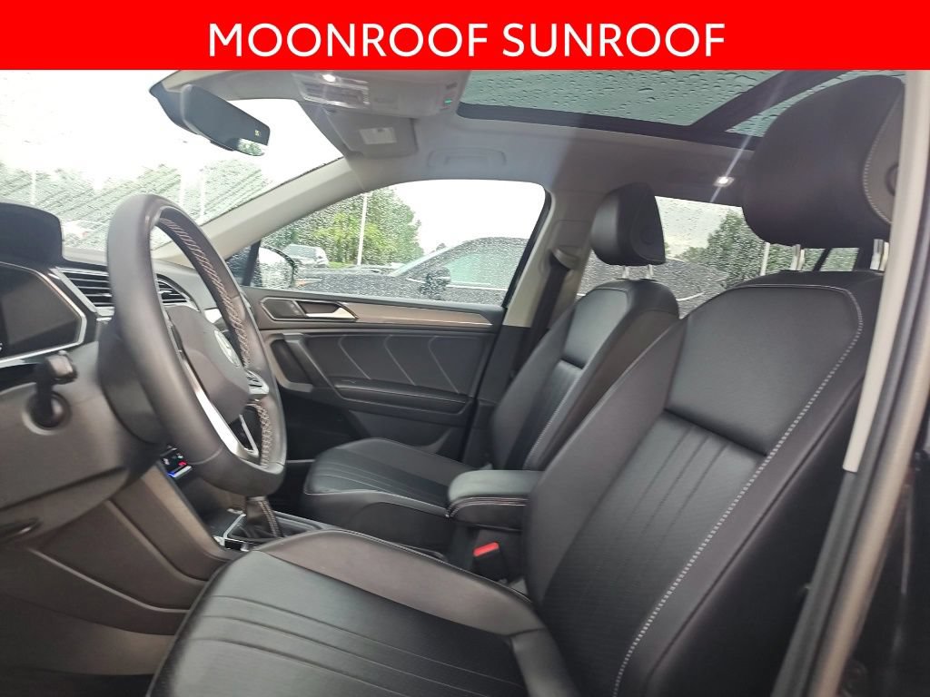 Used 2022 Volkswagen Tiguan SE AWD/4WD image 6