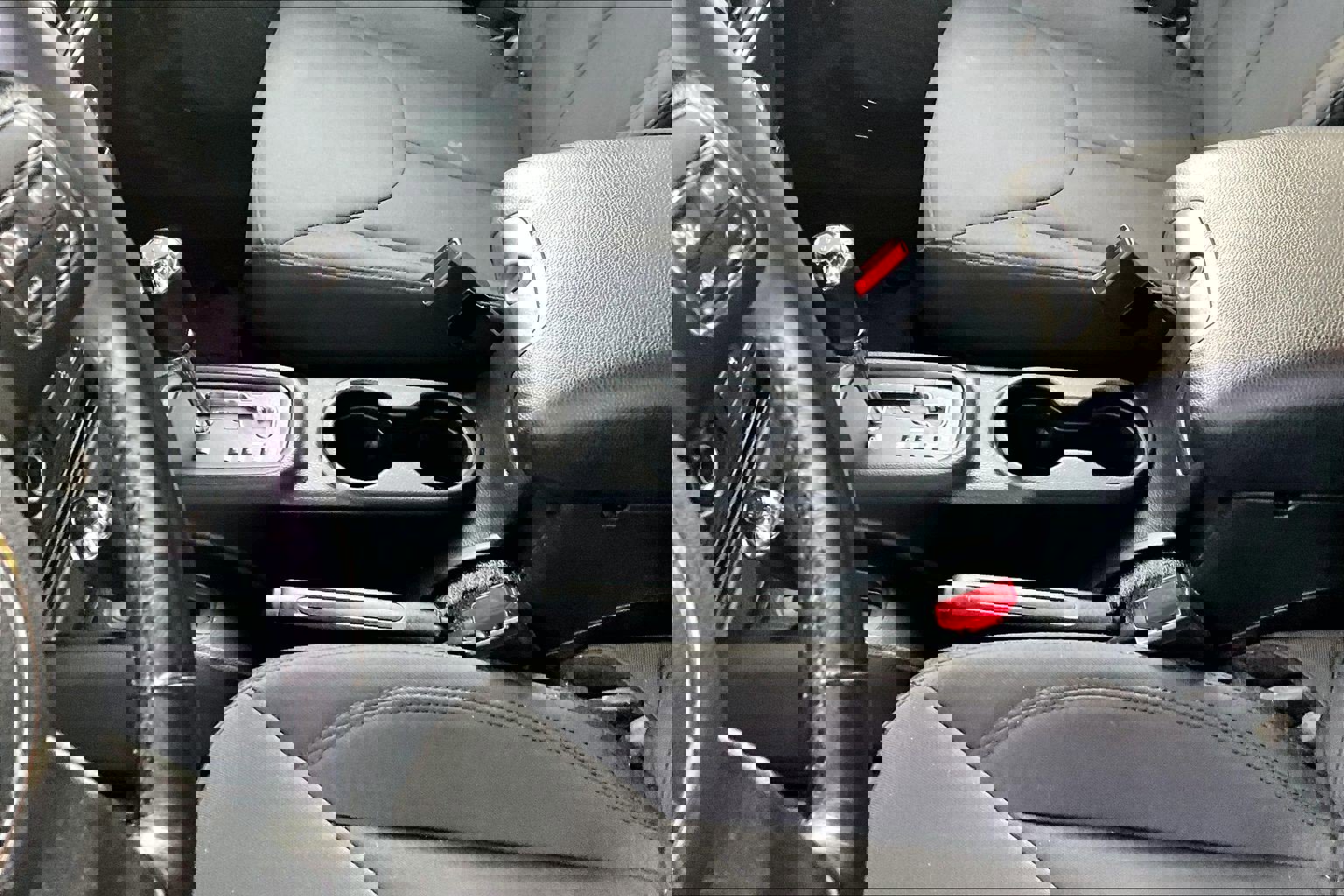 Used 2018 Jeep Wrangler Unlimited Sport w/ Connectivity Group image 15