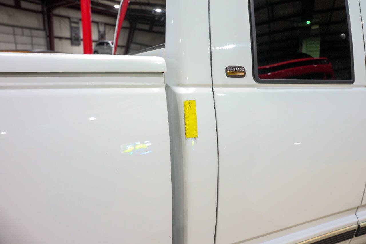 Used 1998 Chevrolet Silverado 1500 4x4 Extended Cab w/ Preferred Equipment Group 2 image 40