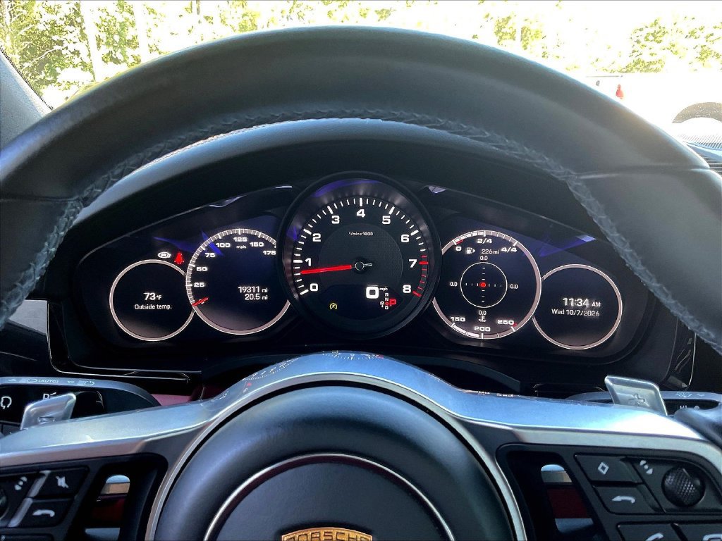 Used 2022 Porsche Cayenne Coupe w/ Premium Package AWD/4WD image 11