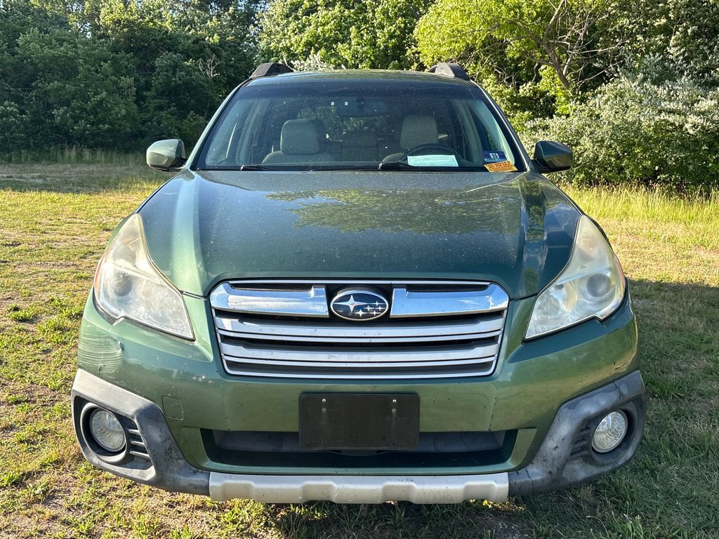 Used 2014 Subaru Outback 2.5i Limited w/ Moonroof Package AWD/4WD image 2