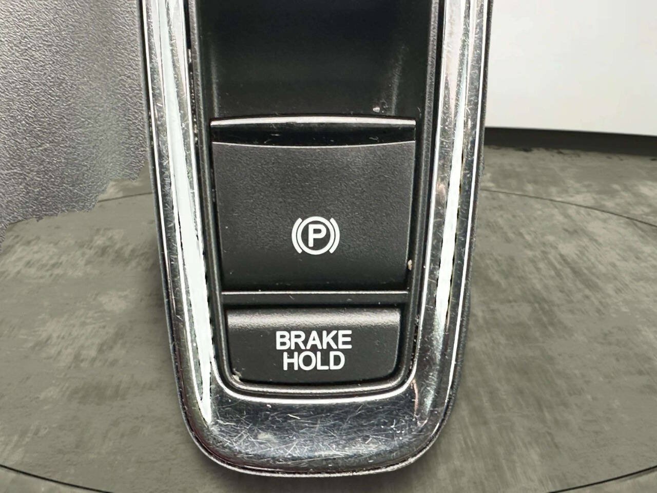 Used 2019 Honda HR-V LX image 37
