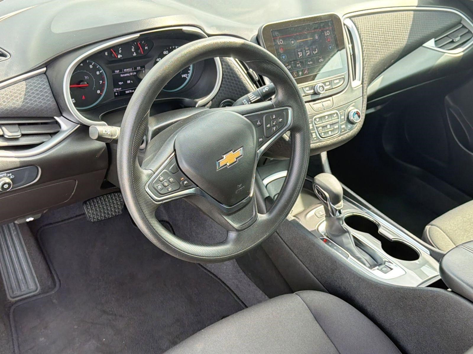 Used 2024 Chevrolet Malibu LT FWD image 4