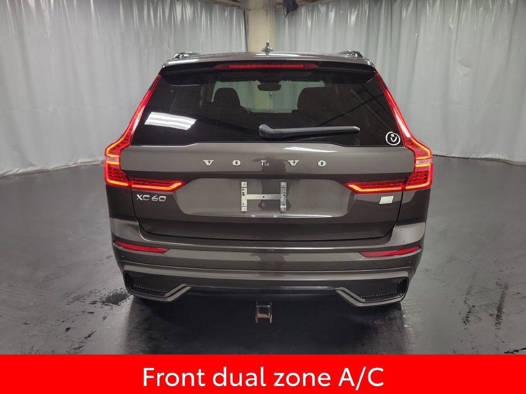 Used 2024 Volvo XC60 T8 Core AWD/4WD image 7