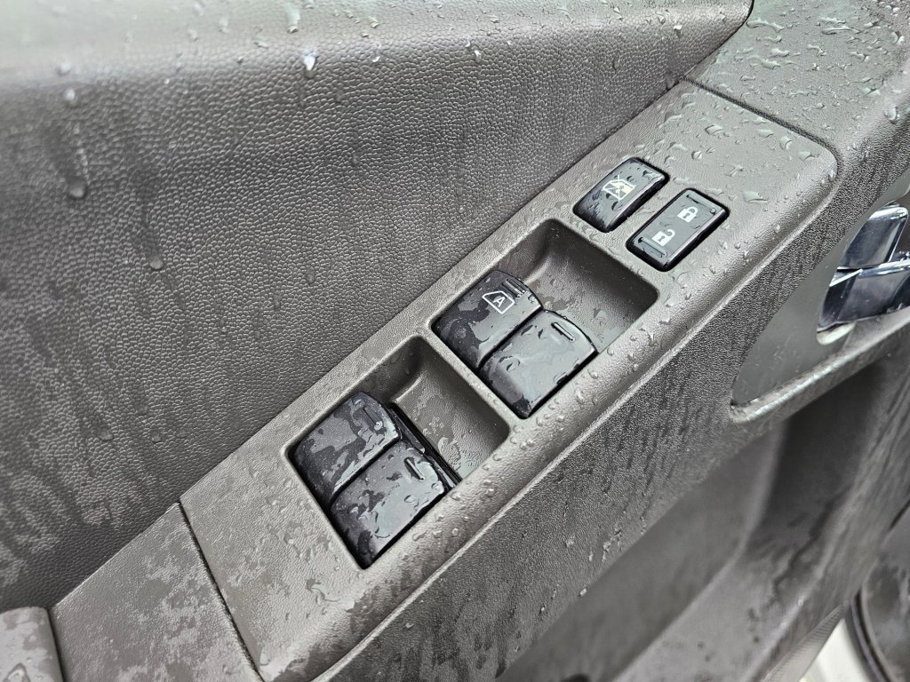 Used 2015 Nissan Frontier PRO-4X image 28