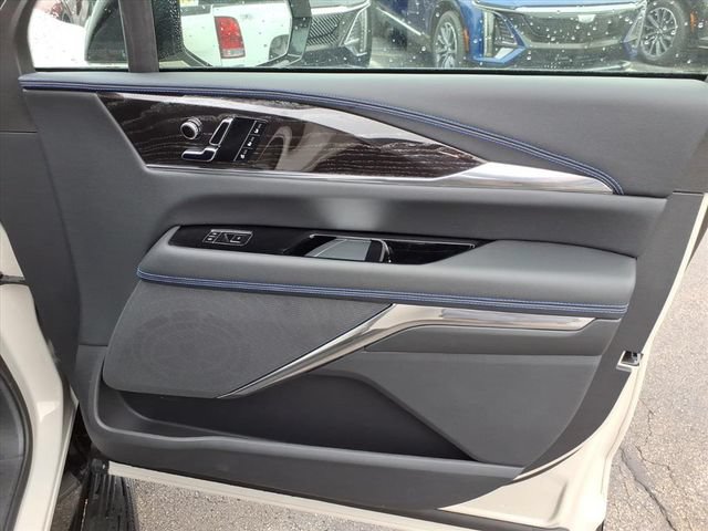 New 2026 Cadillac Escalade IQL Sport 1 w/ LPO, ONYX Package AWD/4WD image 26