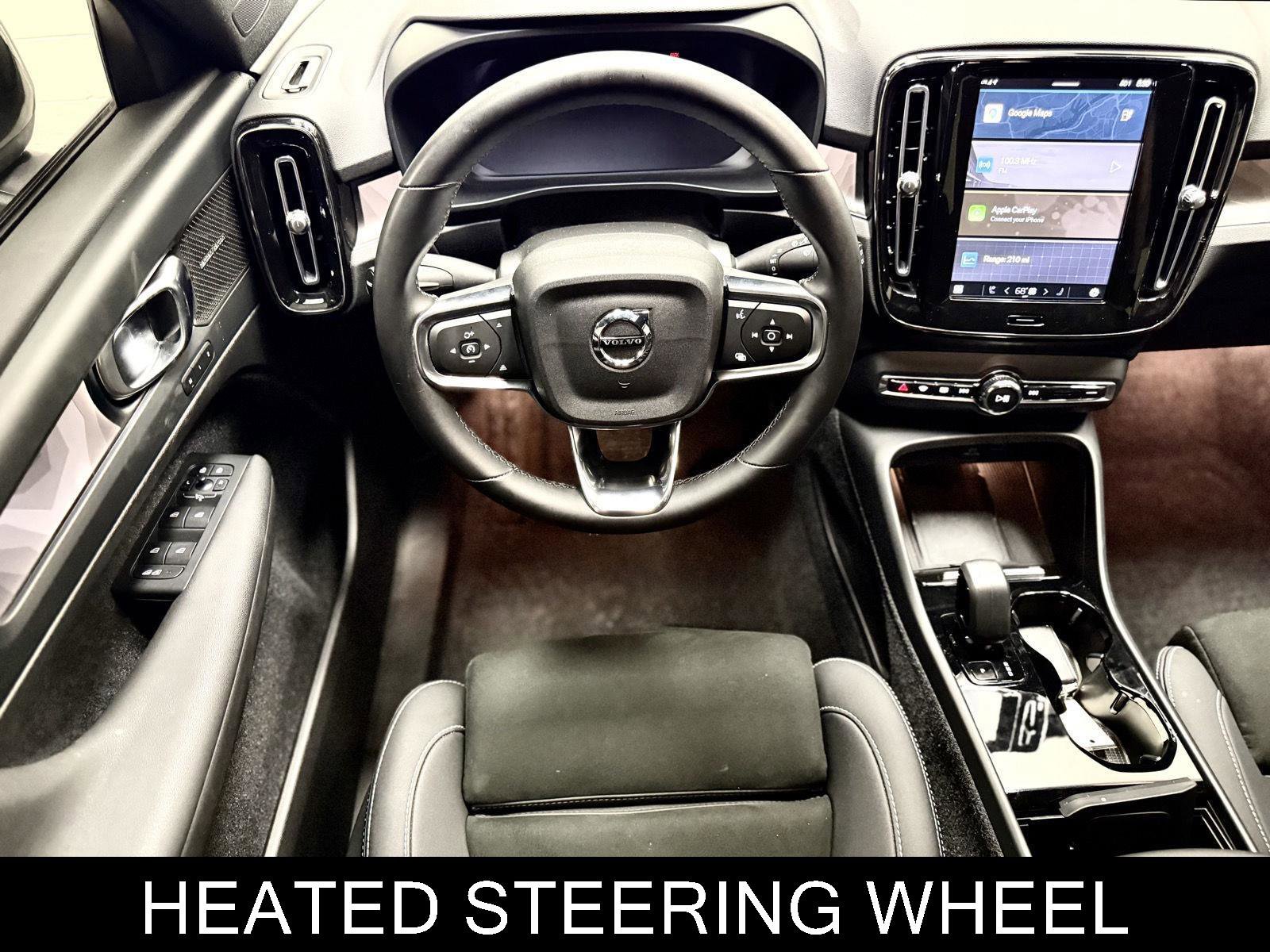Used 2023 Volvo XC40 Recharge Ultimate w/ Protection Package Premier image 2
