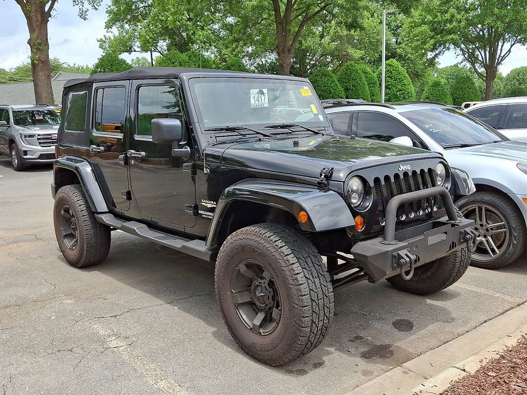 Used 2013 Jeep Wrangler Unlimited Sahara w/ Connectivity Group AWD/4WD image 2