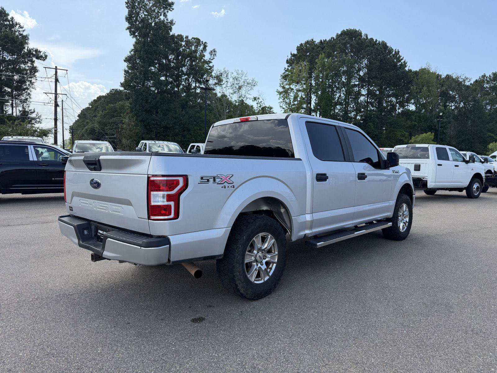 Used 2018 Ford F150 XL w/ Equipment Group 101A Mid AWD/4WD image 6
