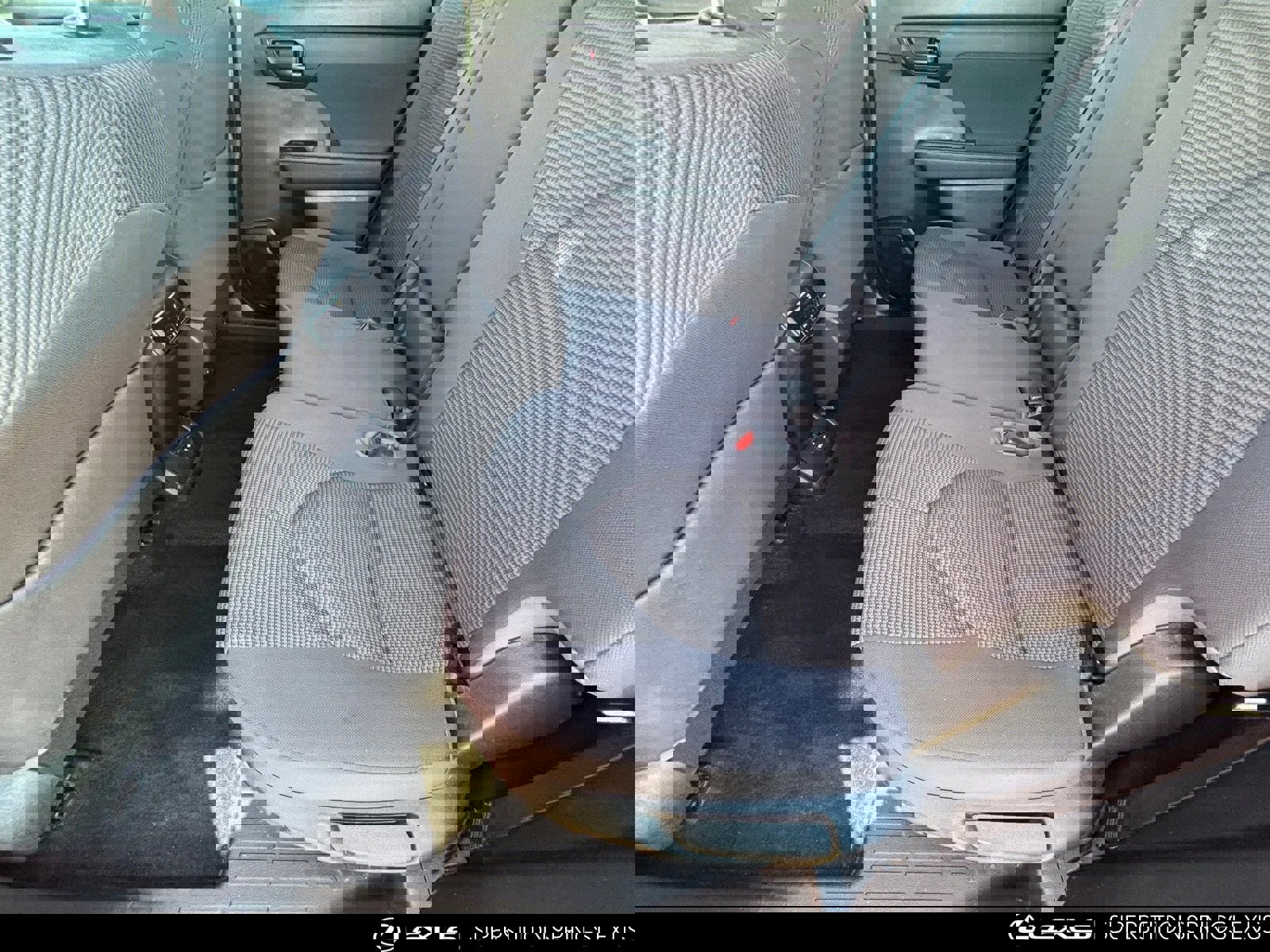 Used 2021 Toyota Highlander LE image 14