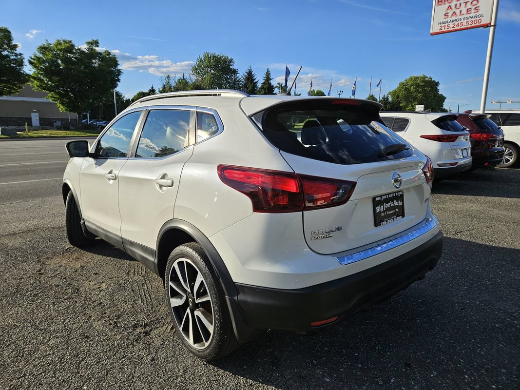 Used 2017 Nissan Rogue Sport SL AWD/4WD image 3