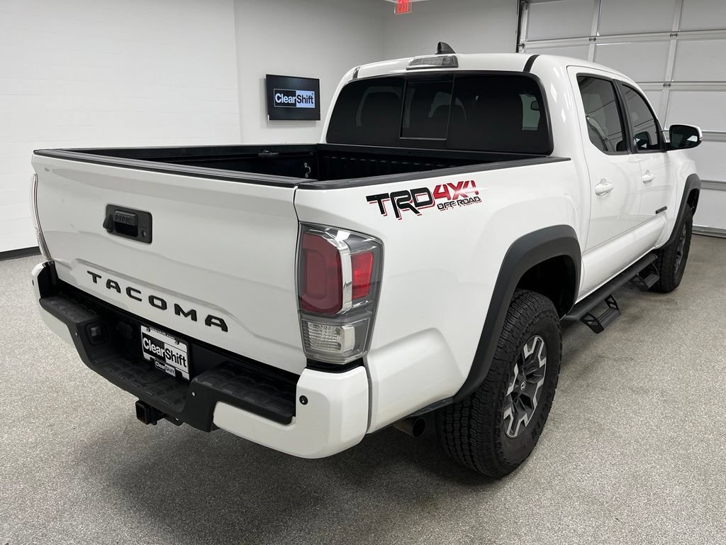 Used 2021 Toyota Tacoma TRD Off-Road w/ Technology Package AWD/4WD image 10