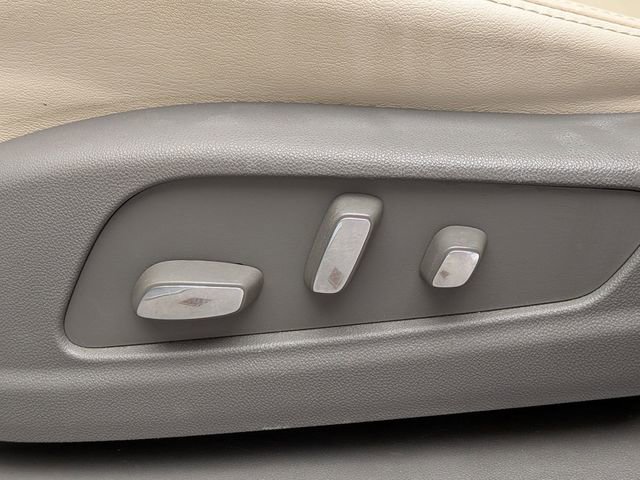 Certified 2023 Cadillac XT6 Premium Luxury w/ LPO, Floor Liner Package AWD/4WD image 20