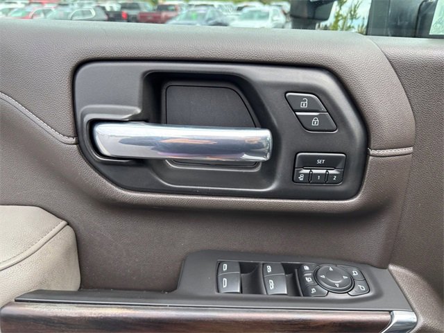 Used 2021 GMC Sierra 2500 SLT w/ SLT Premium Package image 18