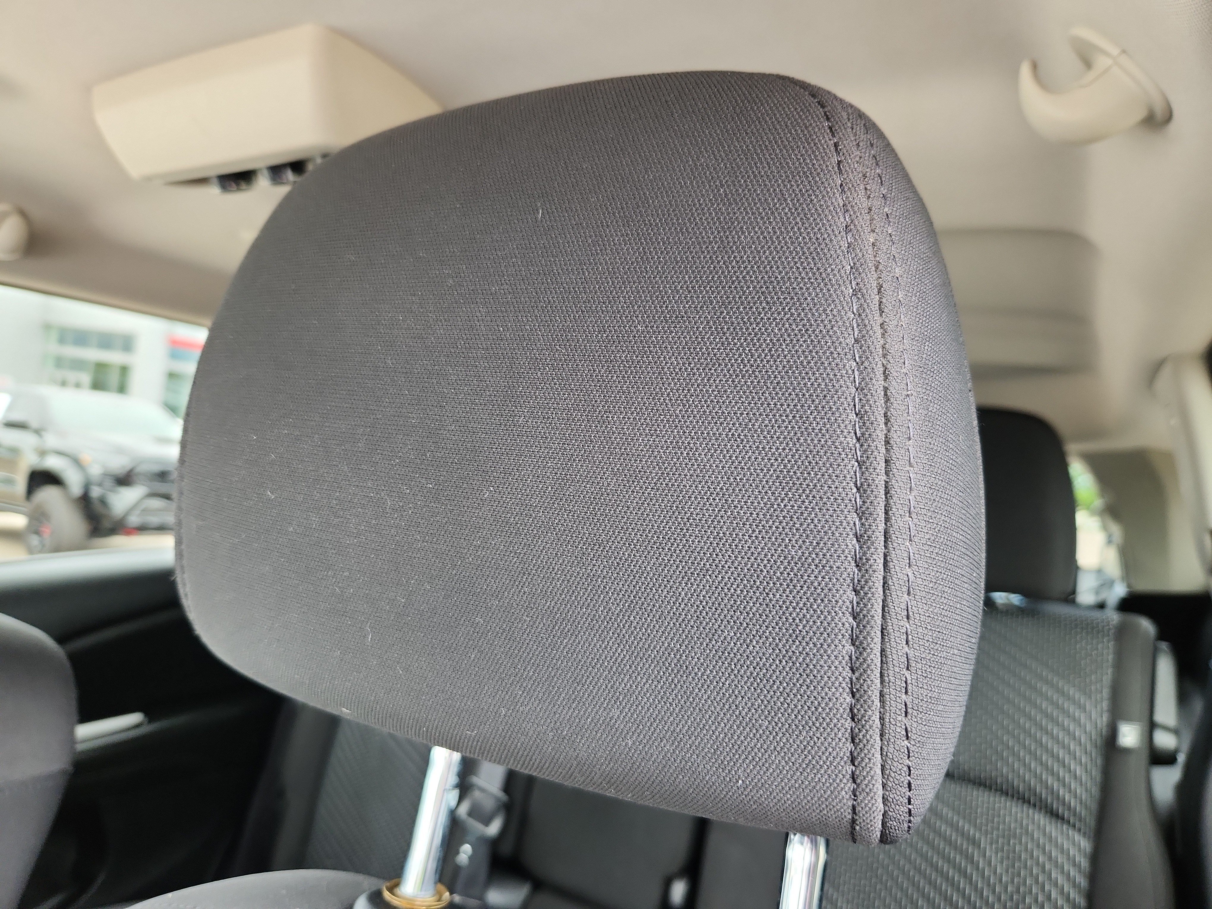 Used 2017 Dodge Journey SXT w/ Comfort/Convenience Group FWD image 11