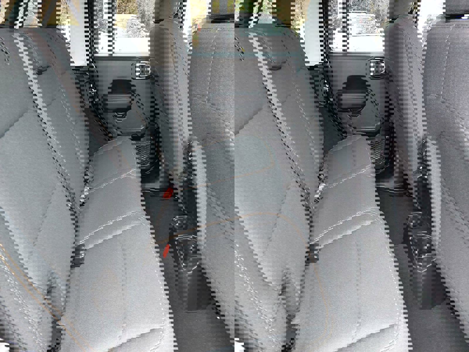 Used 2024 Jeep Wrangler Sport S image 11