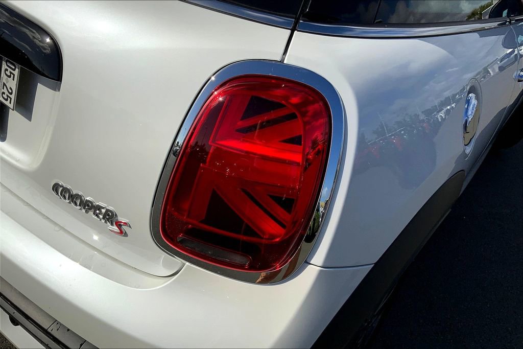 Certified 2024 MINI Cooper S image 29