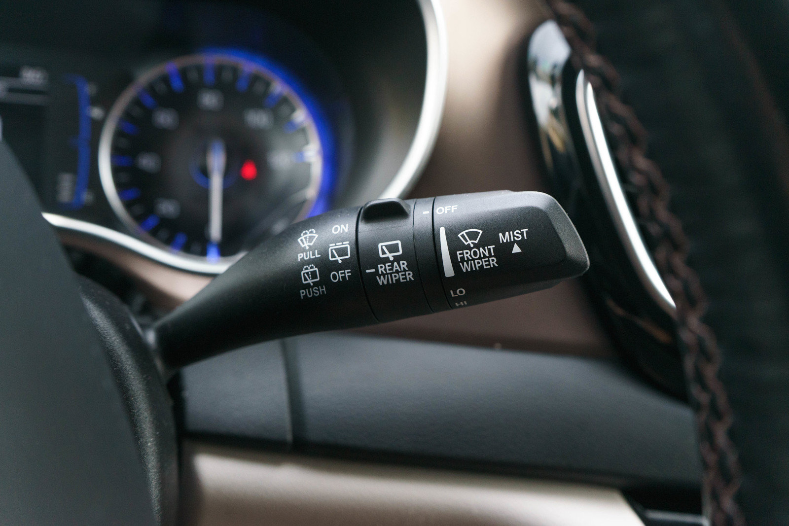 Used 2019 Chrysler Pacifica Touring-L FWD image 24