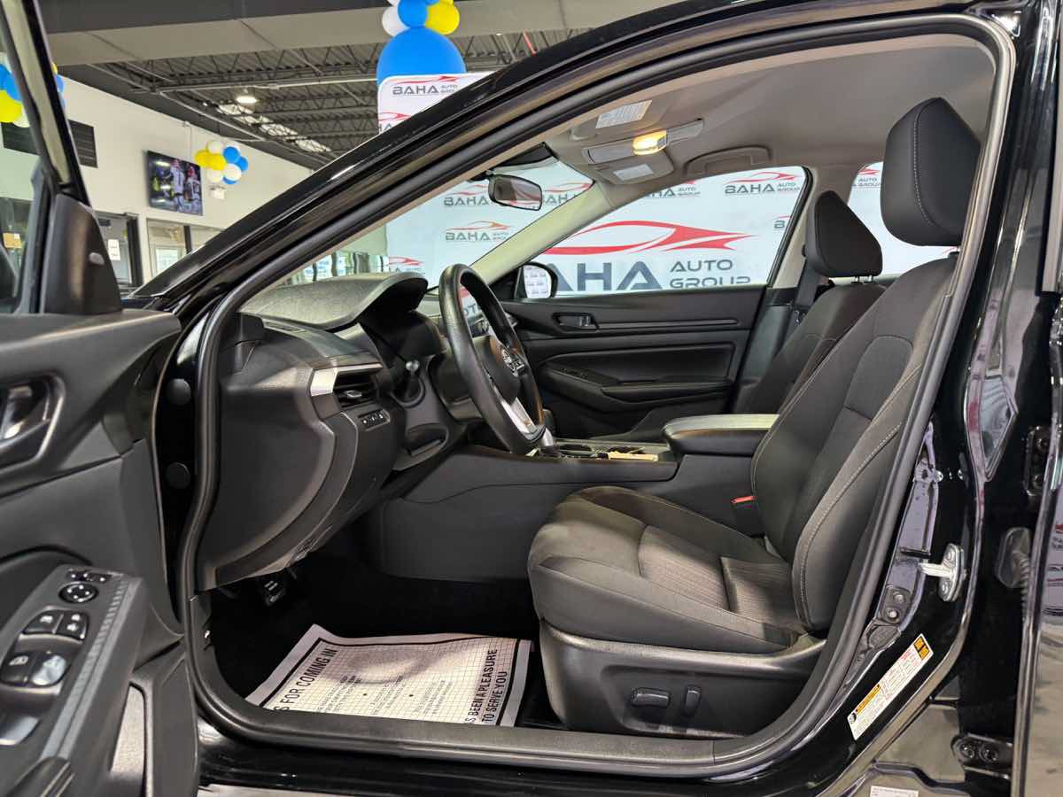 Used 2026 Nissan Altima 2.5 SV FWD image 28