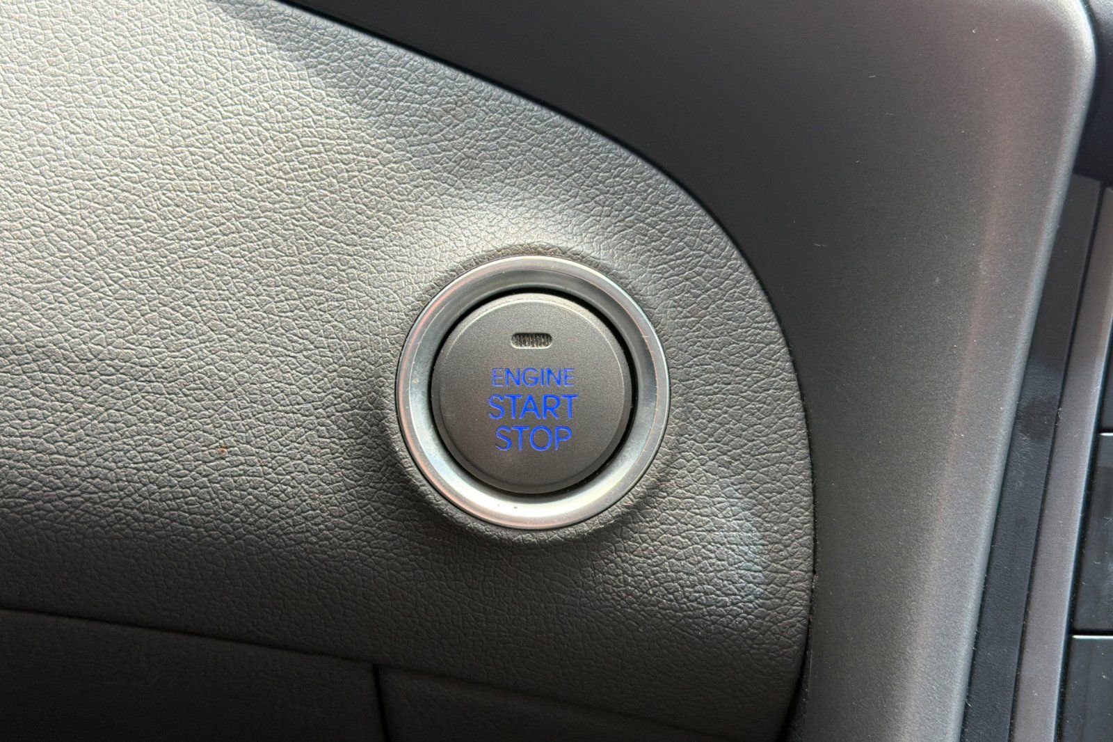Used 2014 Hyundai Elantra Sport FWD image 21