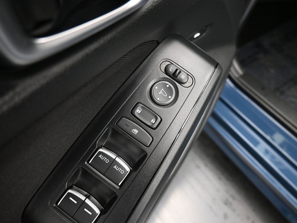 Certified 2025 Honda Civic Sport image 31