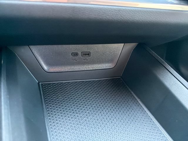 New 2027 Chevrolet Equinox LT w/ Convenience Package II FWD image 25