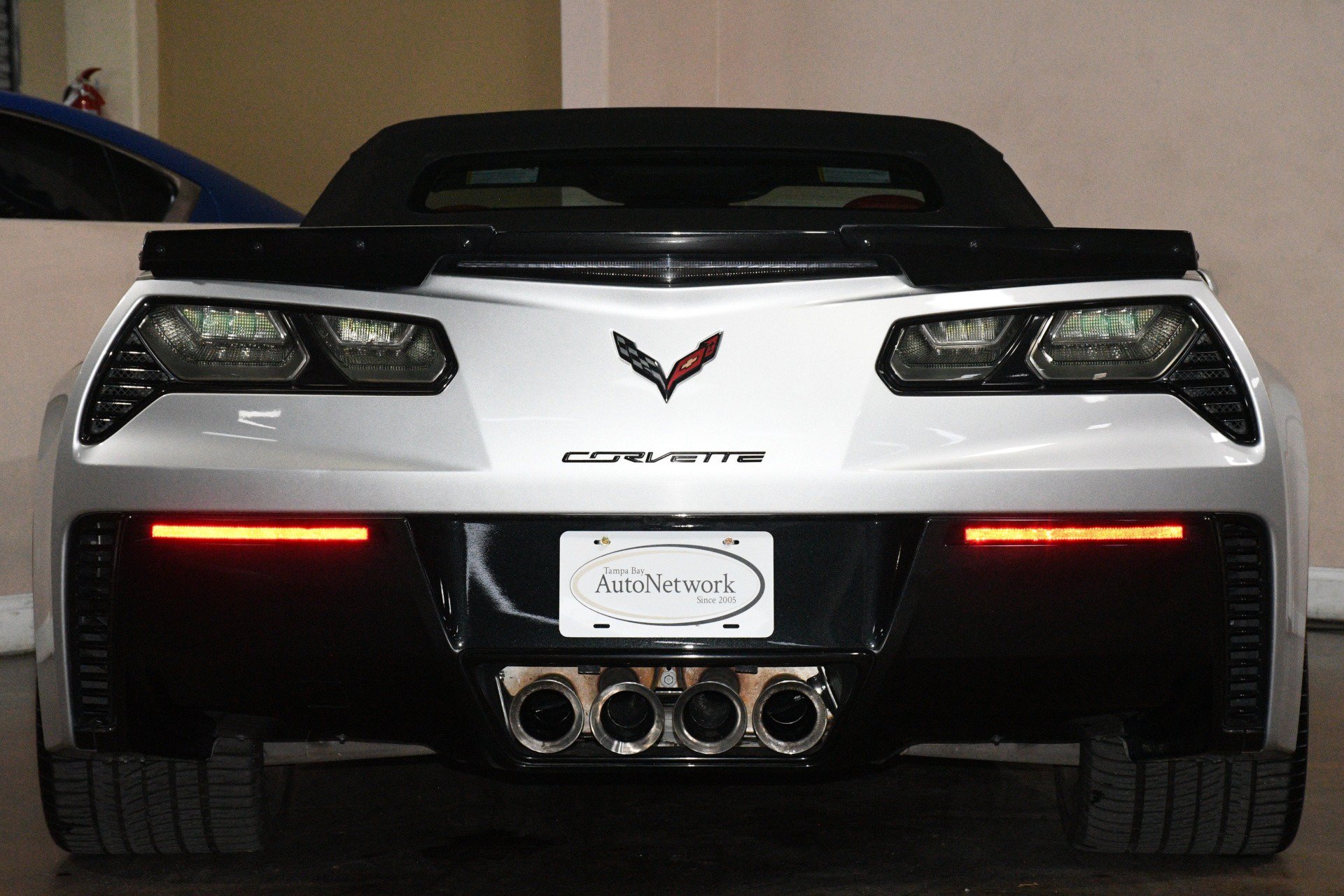 Used 2015 Chevrolet Corvette Z06 w/ 3LZ Preferred Equipment Group RWD image 2