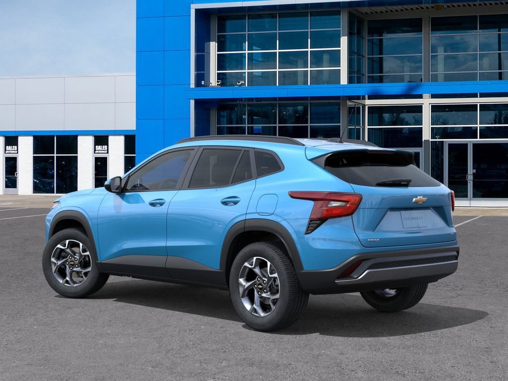 New 2026 Chevrolet Trax LT w/ LT Convenience Package FWD image 3