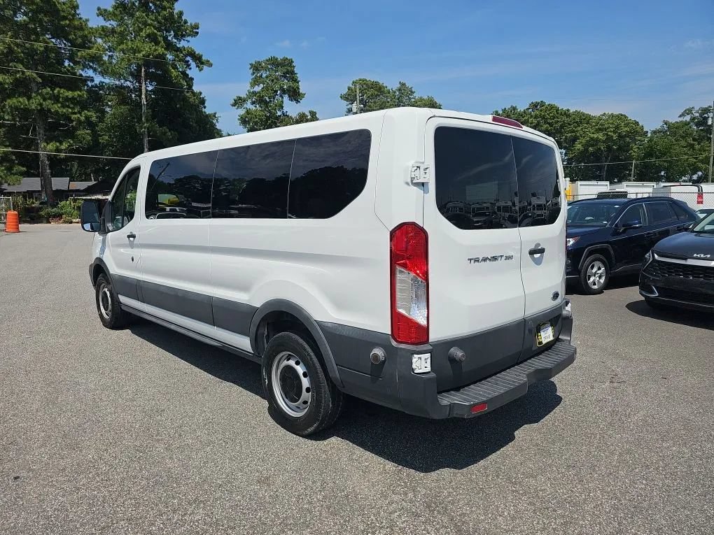 Used 2017 Ford Transit 350 XL RWD image 3
