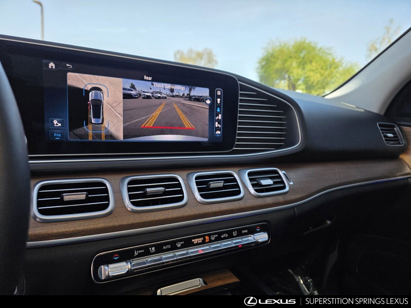 Used 2024 Mercedes-Benz GLE 350 4MATIC image 18