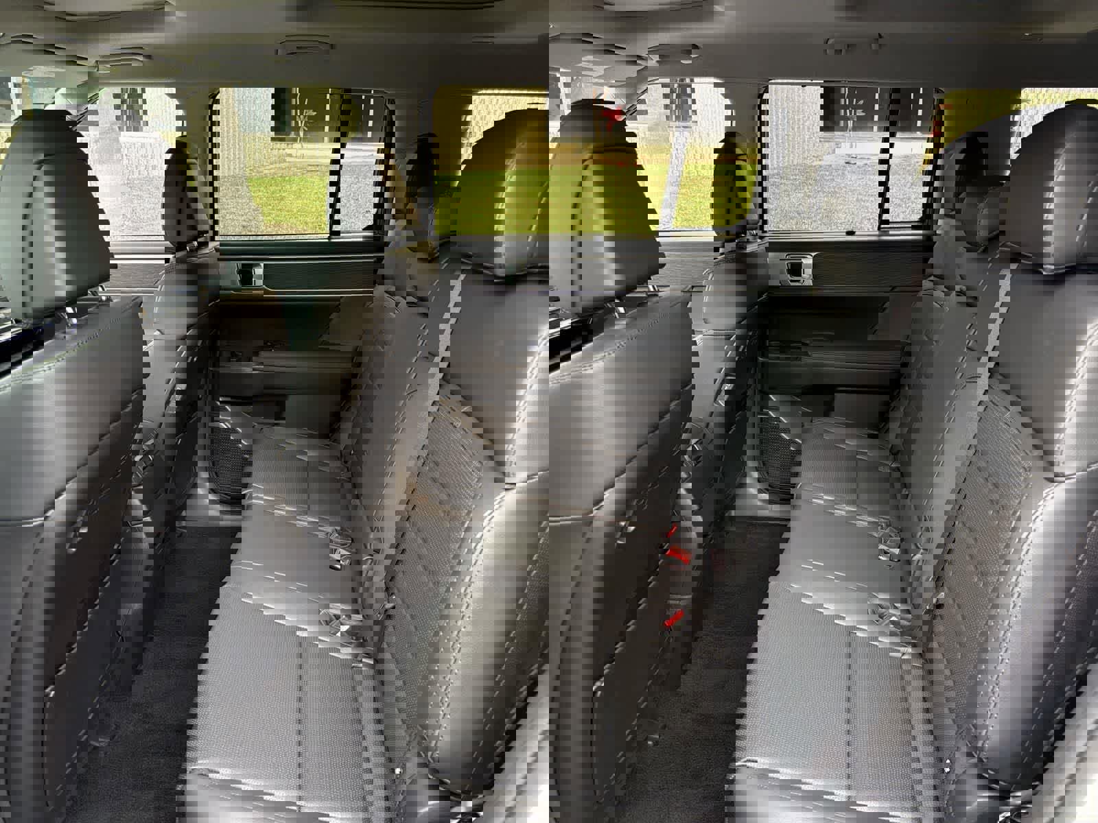 Certified 2025 Hyundai Santa Fe Limited image 27