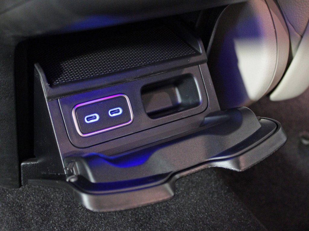 New 2026 Mercedes-Benz GLS 450 4MATIC image 32