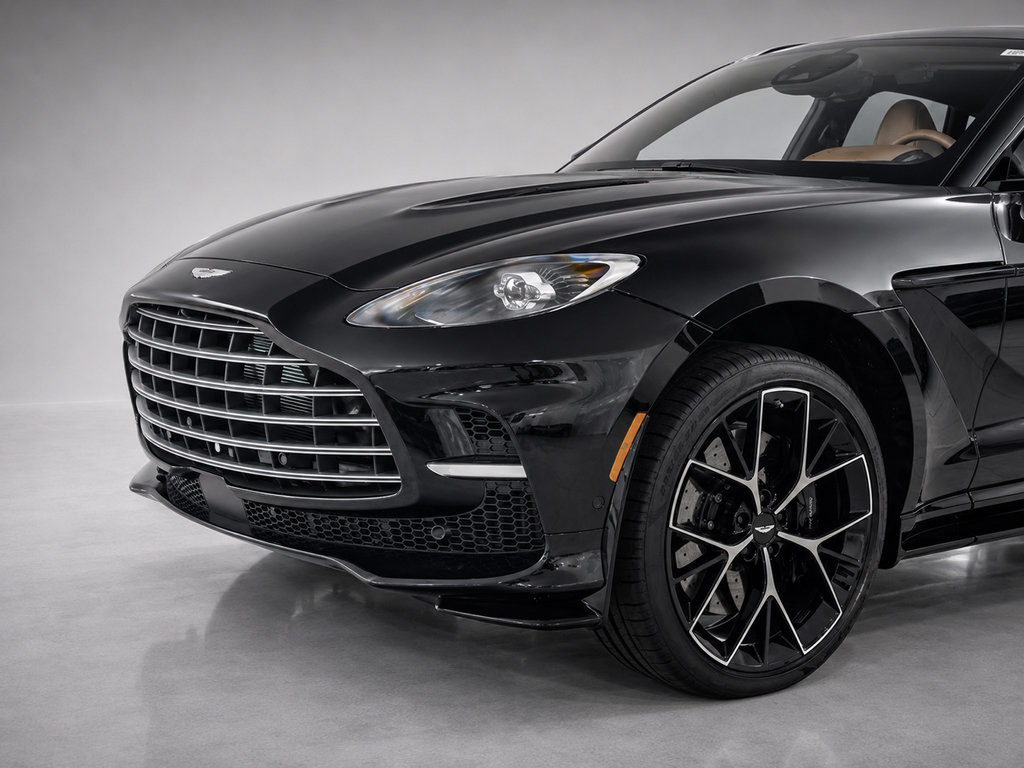 New 2026 Aston Martin DBX 707 AWD/4WD image 4