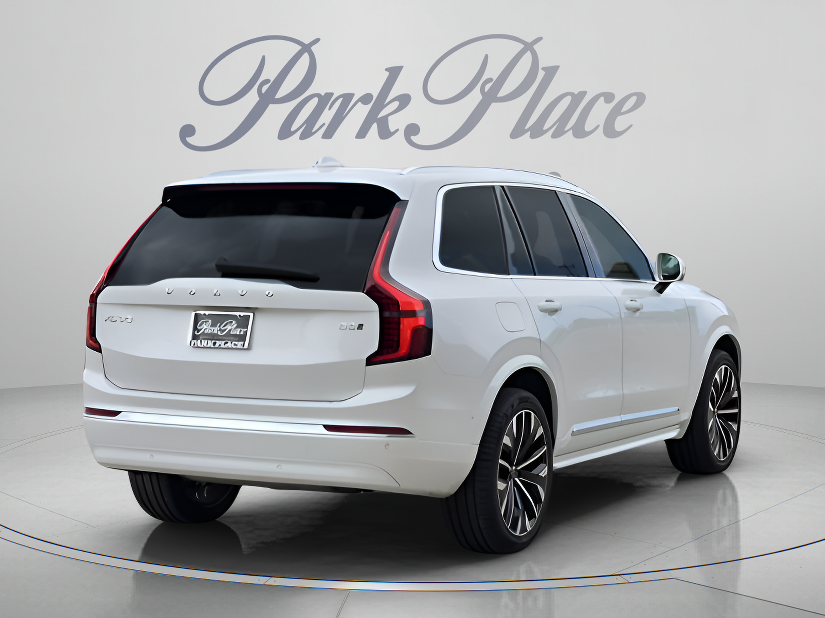 Used 2026 Volvo XC90 B5 Plus w/ Protection Package Premier AWD/4WD image 5