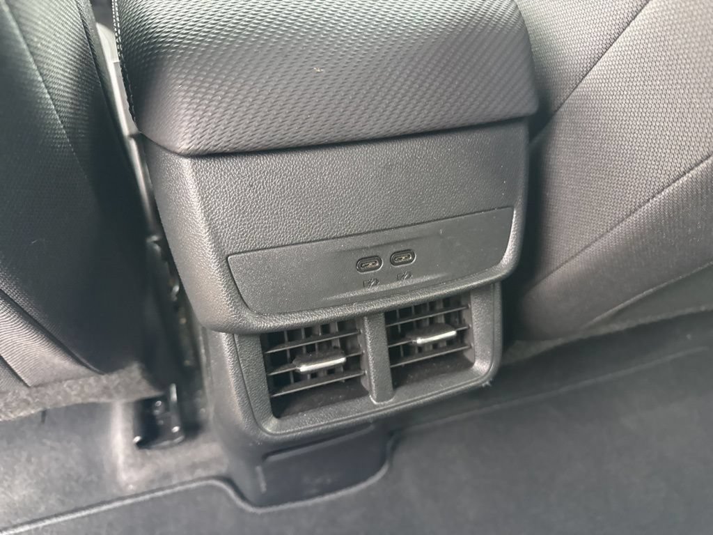 Used 2026 Chevrolet Equinox LT AWD/4WD image 47