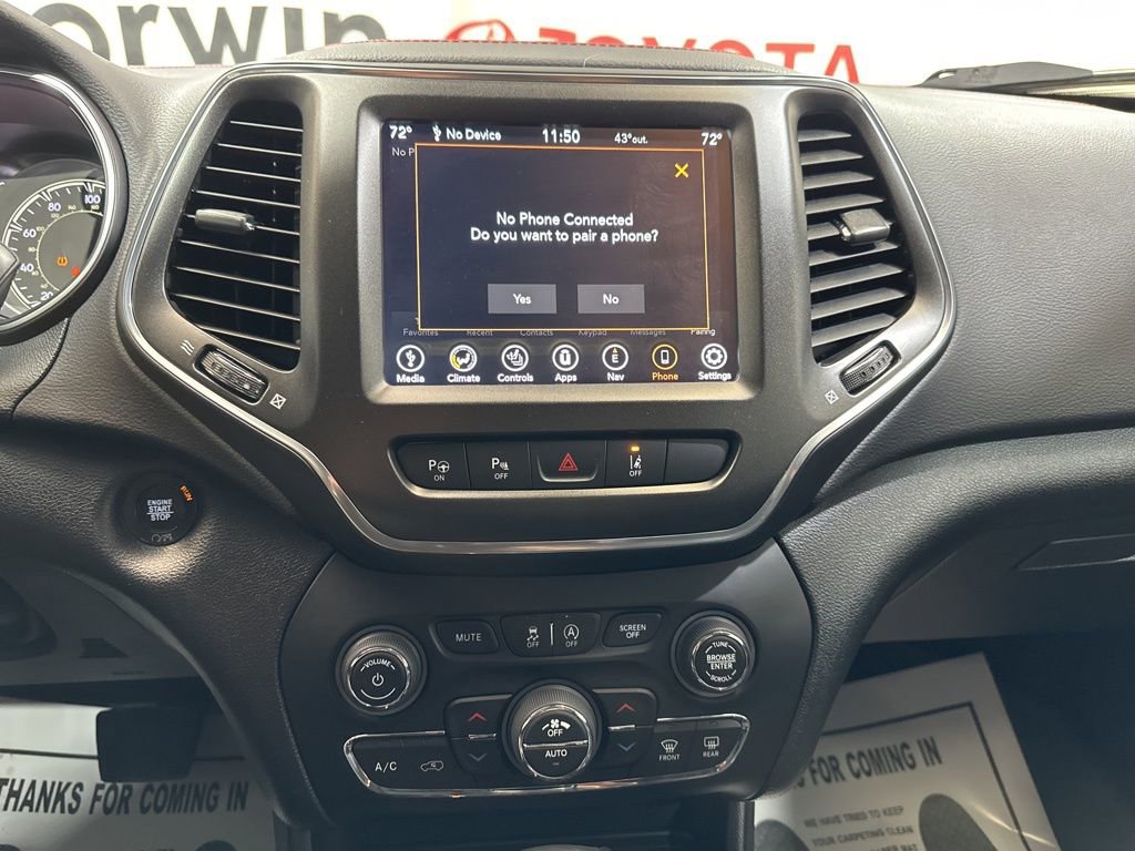 Used 2023 Jeep Cherokee Trailhawk image 29