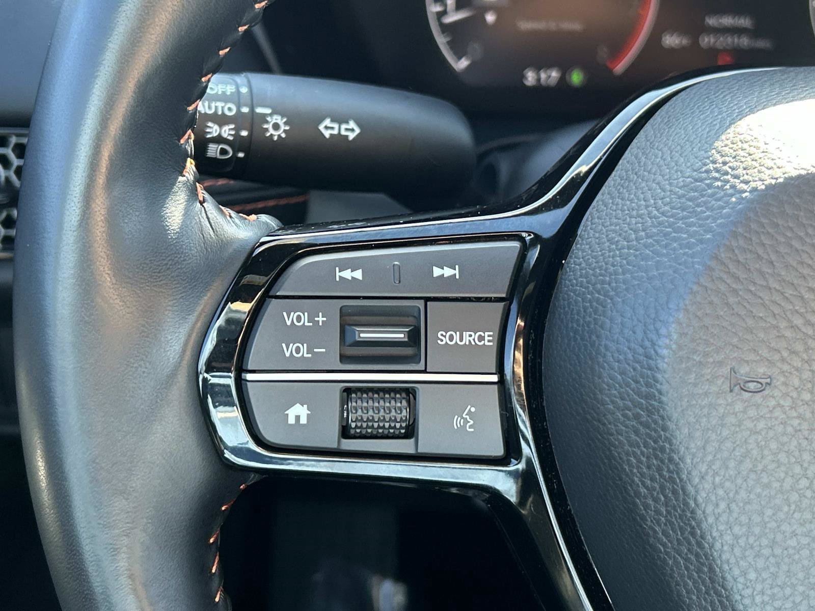 Used 2025 Honda HR-V Sport image 22