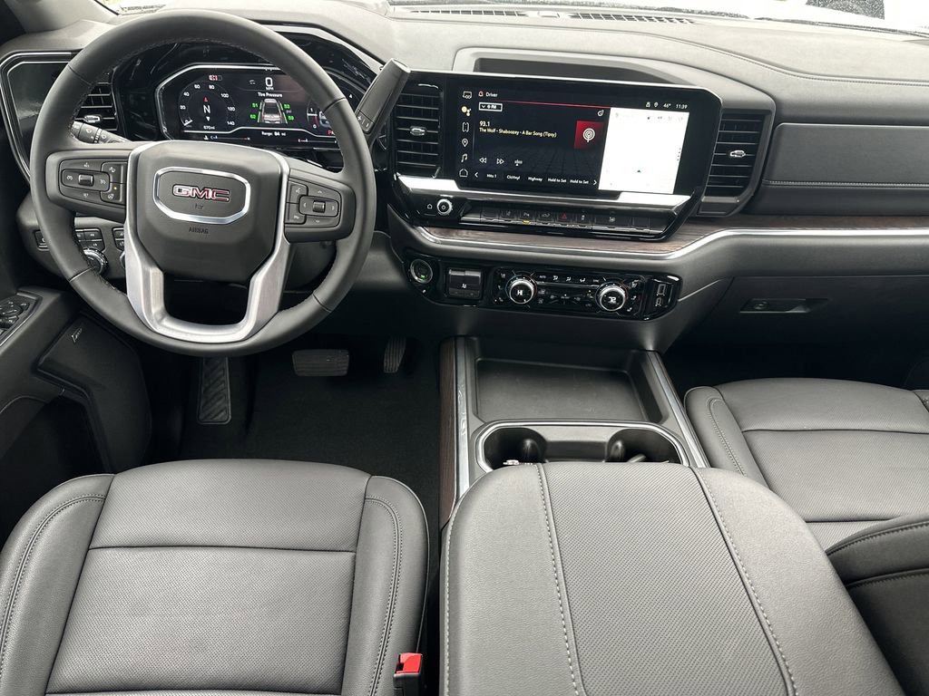 Used 2025 GMC Sierra 2500 SLT w/ SLT Premium Package image 10