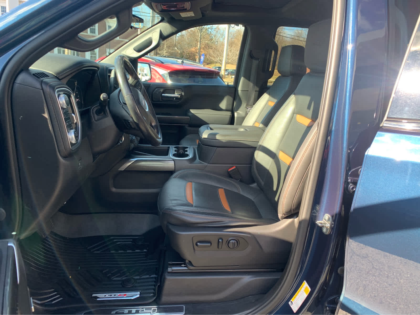 Used 2020 GMC Sierra 1500 AT4 w/ AT4 Premium Package image 12