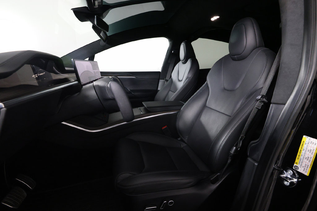 Used 2023 Tesla Model X AWD/4WD image 16