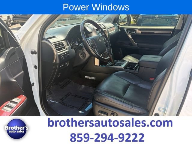 Used 2017 Lexus GX 460 Luxury AWD/4WD image 16