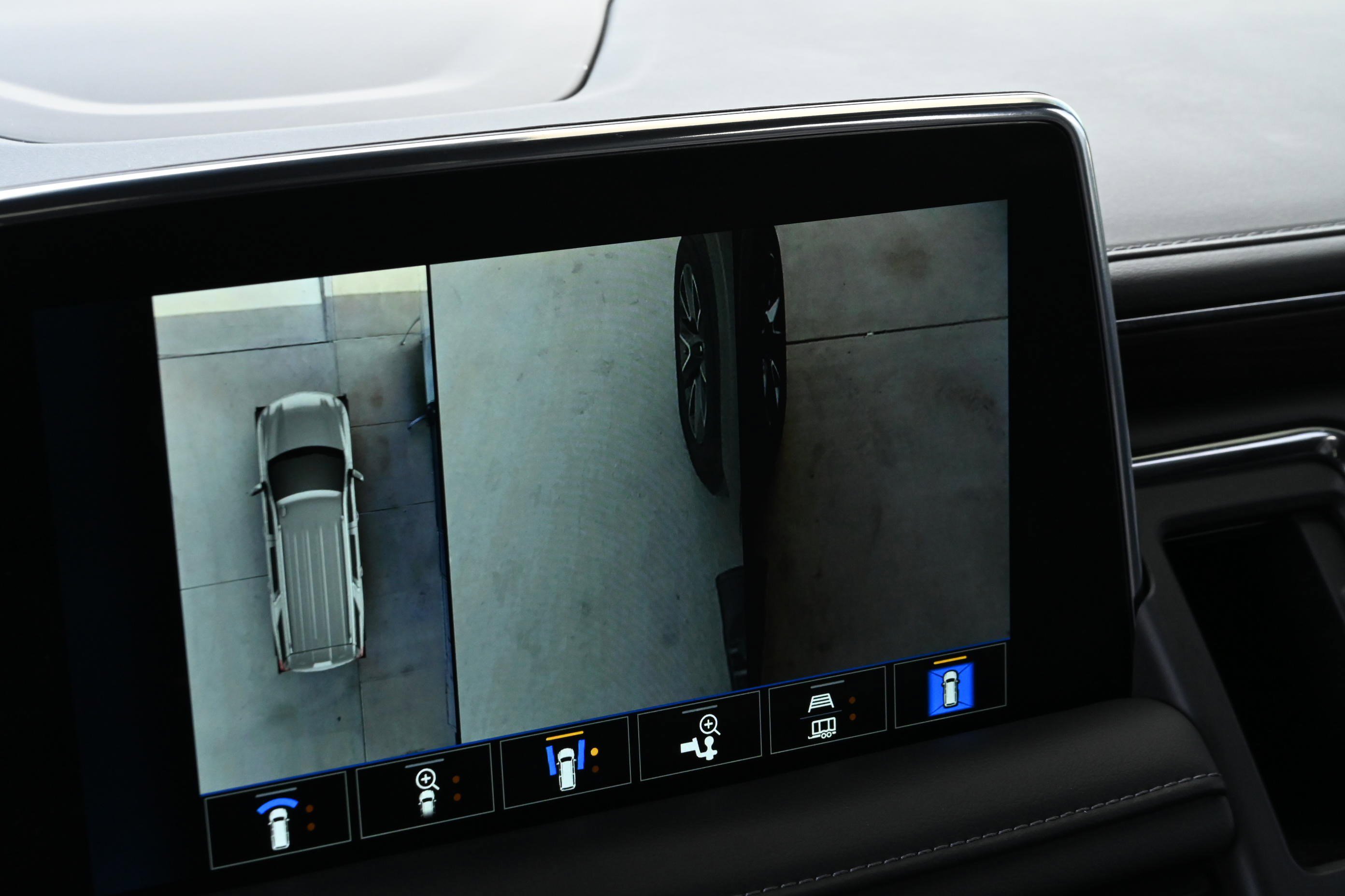 Used 2023 Chevrolet Tahoe Z71 w/ Luxury Package image 30