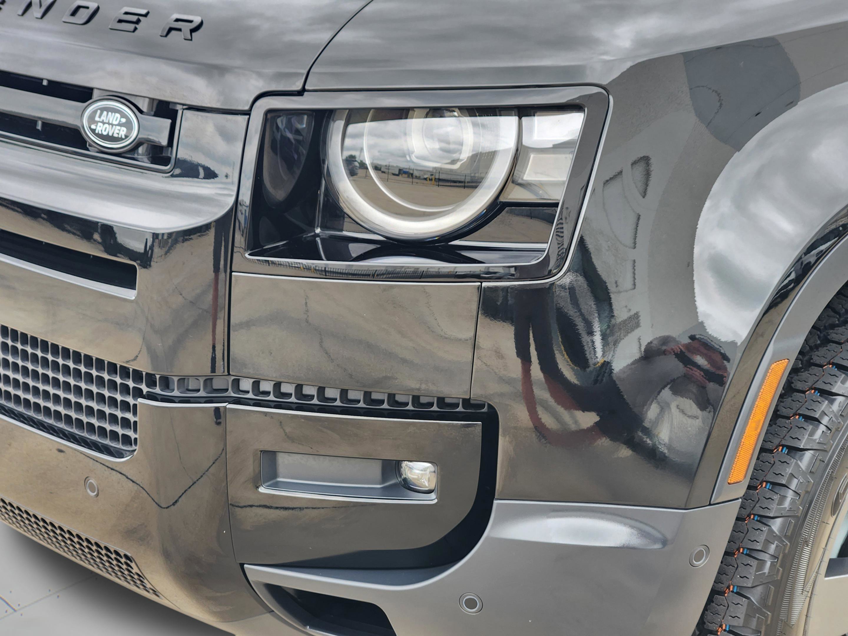 New 2026 Land Rover Defender 110 S AWD/4WD image 29