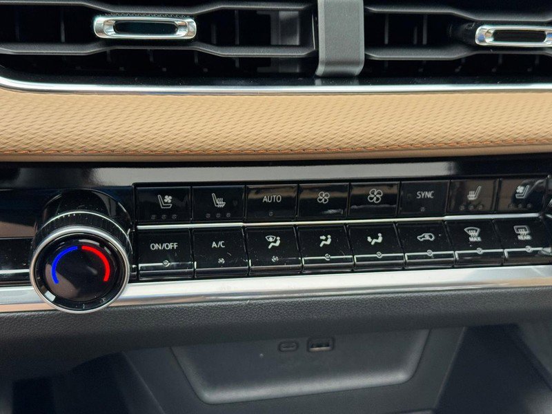 New 2026 Chevrolet Equinox ACTIV w/ Convenience Package III image 17