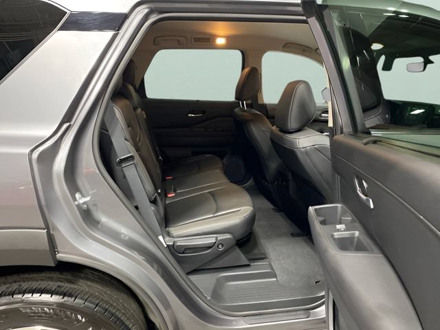Certified 2025 Nissan Pathfinder SL AWD/4WD image 28