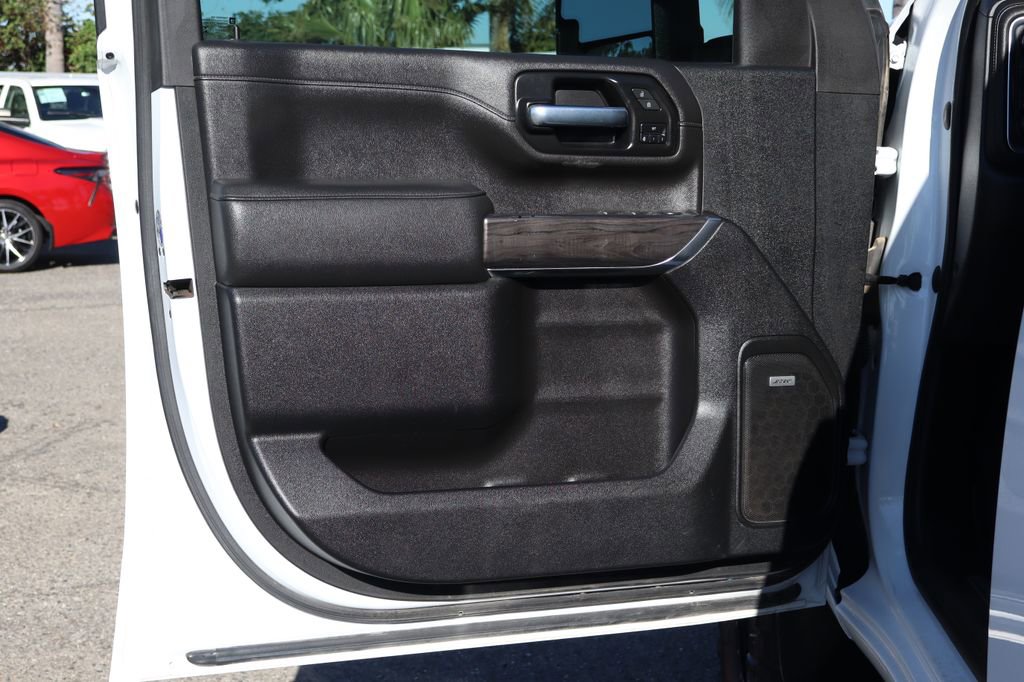 Used 2021 Chevrolet Silverado 2500 LTZ w/ LTZ Convenience Package image 15