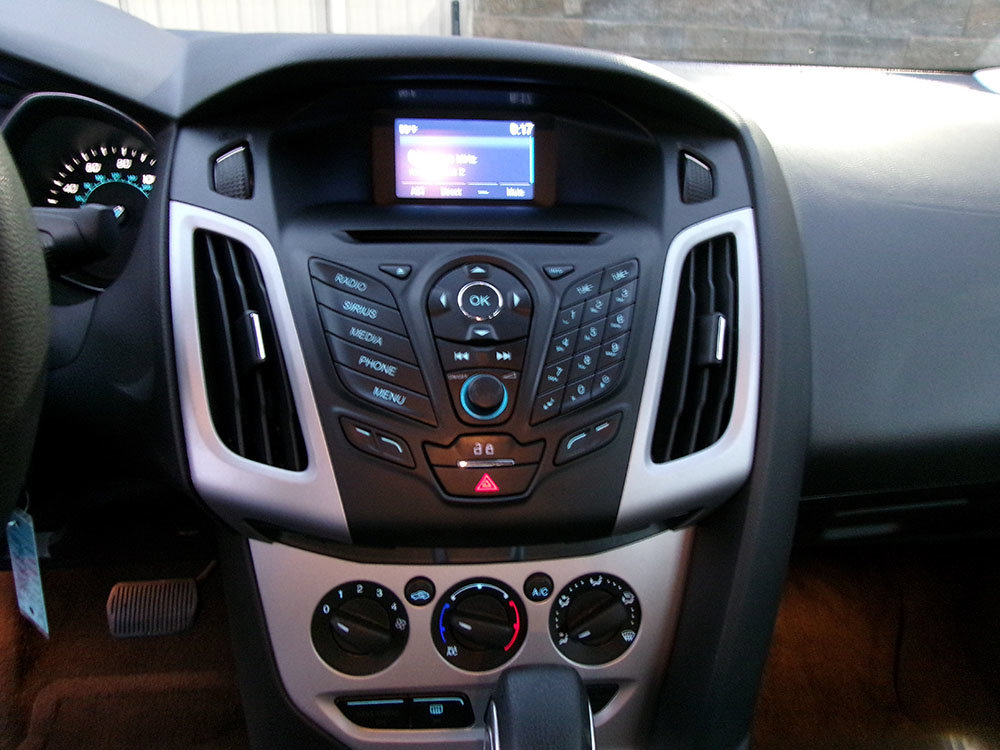 Used 2014 Ford Focus SE FWD image 15